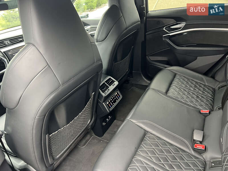 Внедорожник / Кроссовер Audi e-tron 2021 в Тернополе фото 15 Внедорожник / Кроссовер Audi e-tron 2021 в Тернополе