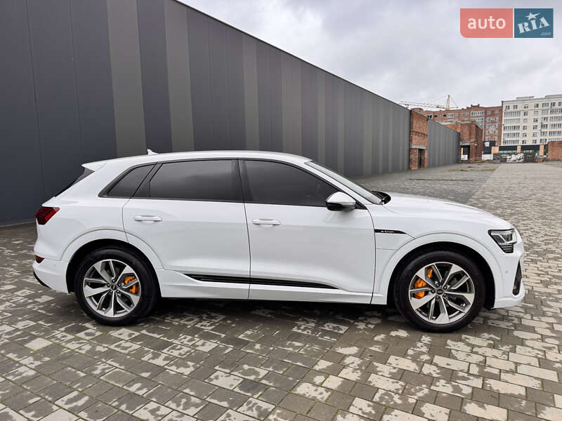 Позашляховик / Кросовер Audi e-tron 2023 в Хмельницькому фото 7 Позашляховик / Кросовер Audi e-tron 2023 в Хмельницькому