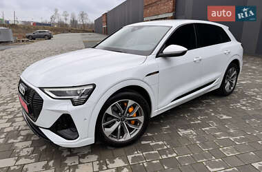 Позашляховик / Кросовер Audi e-tron 2023 в Хмельницькому