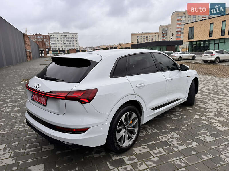 Позашляховик / Кросовер Audi e-tron 2023 в Хмельницькому фото 19 Позашляховик / Кросовер Audi e-tron 2023 в Хмельницькому