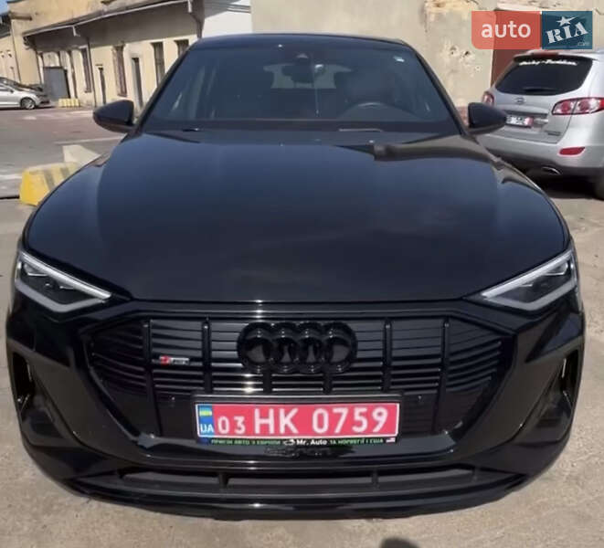 Позашляховик / Кросовер Audi e-tron 2022 в Києві