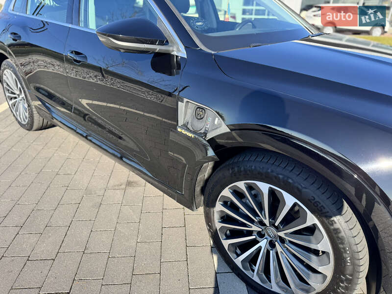 Внедорожник / Кроссовер Audi e-tron 2020 в Мукачево