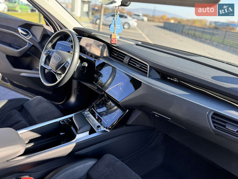 Внедорожник / Кроссовер Audi e-tron 2020 в Мукачево