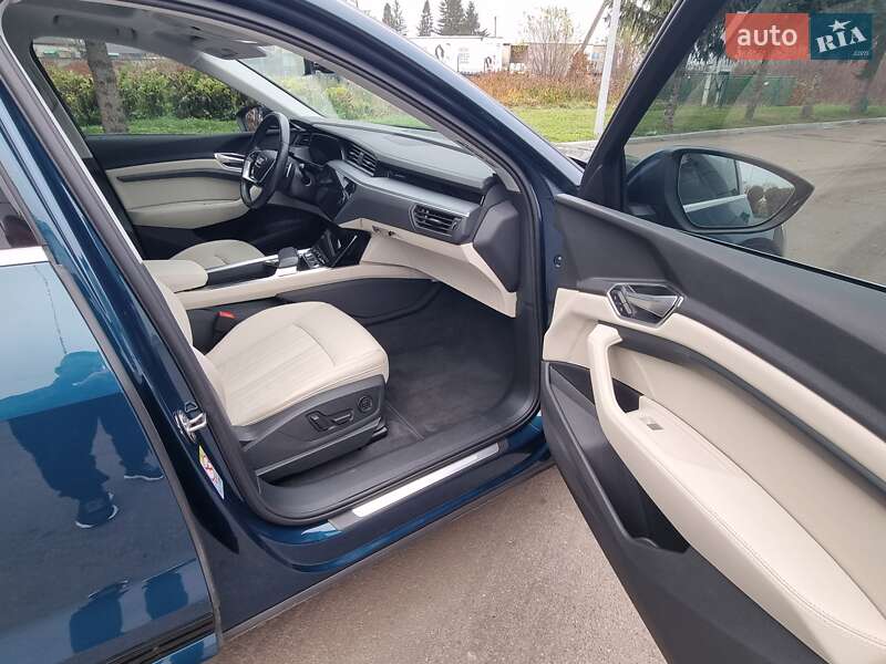 Внедорожник / Кроссовер Audi e-tron 2020 в Коломые