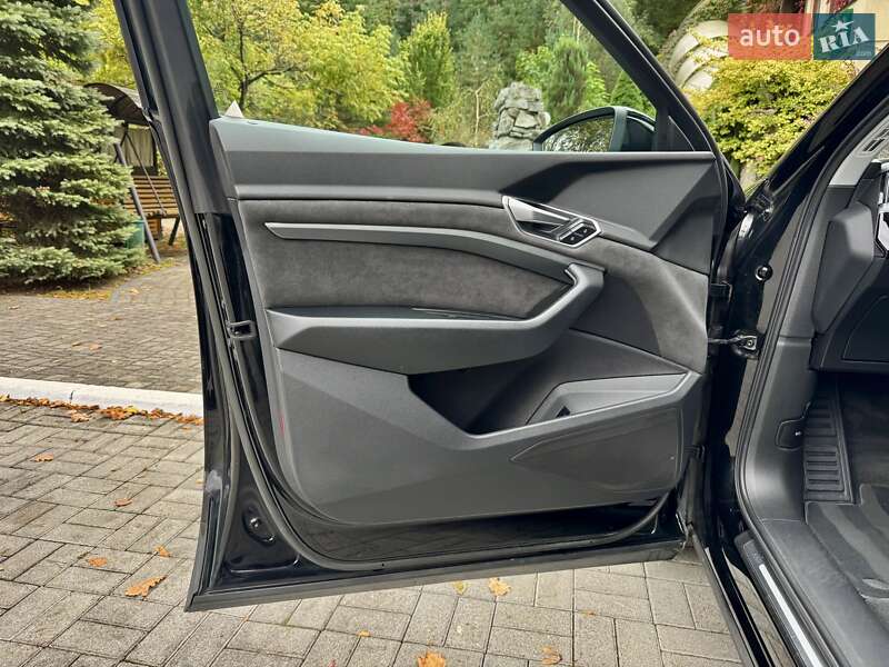 Позашляховик / Кросовер Audi e-tron 2020 в Дрогобичі