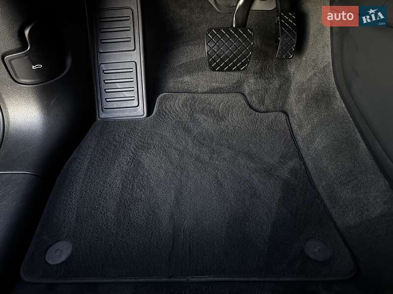 Внедорожник / Кроссовер Audi e-tron 2020 в Тернополе фото 44 Внедорожник / Кроссовер Audi e-tron 2020 в Тернополе