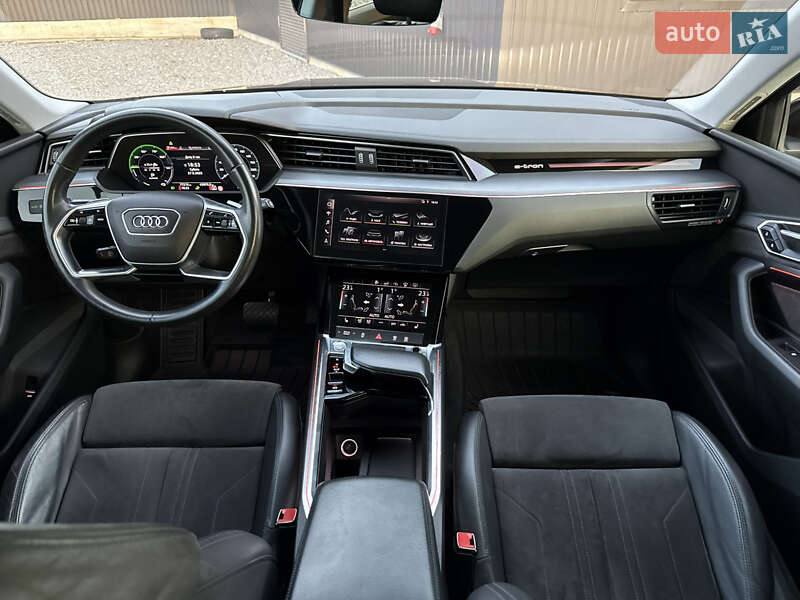 Позашляховик / Кросовер Audi e-tron 2019 в Дрогобичі