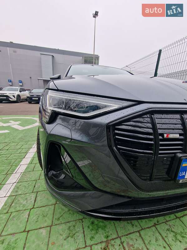 Внедорожник / Кроссовер Audi e-tron 2020 в Львове фото 43 Внедорожник / Кроссовер Audi e-tron 2020 в Львове