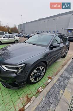 Внедорожник / Кроссовер Audi e-tron 2020 в Львове