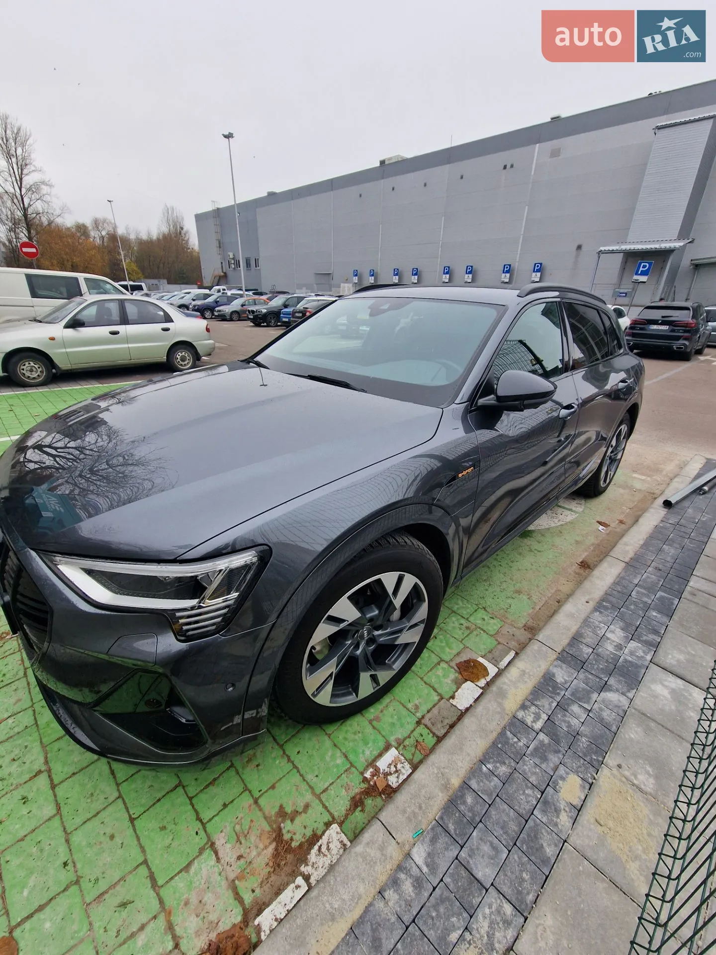 2020 Audi e-tron - мініатюра 47
