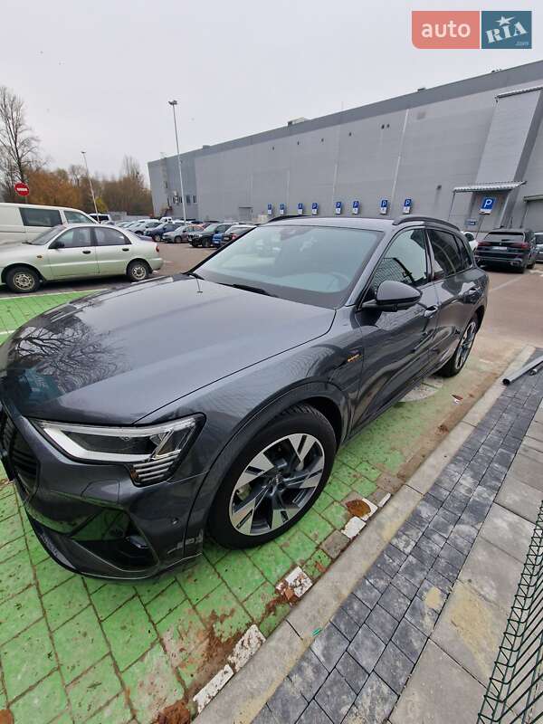 Внедорожник / Кроссовер Audi e-tron 2020 в Львове фото 47 Внедорожник / Кроссовер Audi e-tron 2020 в Львове