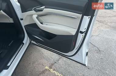 Позашляховик / Кросовер Audi e-tron 2020 в Житомирі