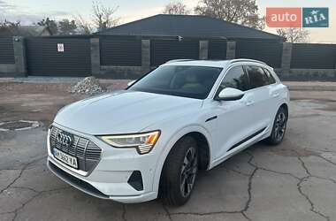 Позашляховик / Кросовер Audi e-tron 2020 в Житомирі