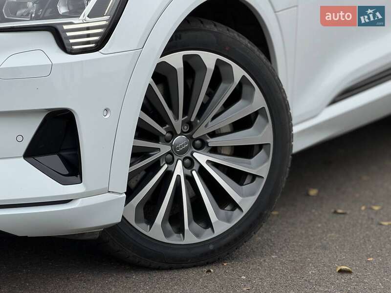 Позашляховик / Кросовер Audi e-tron 2019 в Кривому Розі фото 7 Позашляховик / Кросовер Audi e-tron 2019 в Кривому Розі