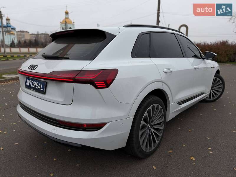 Позашляховик / Кросовер Audi e-tron 2019 в Кривому Розі фото 28 Позашляховик / Кросовер Audi e-tron 2019 в Кривому Розі