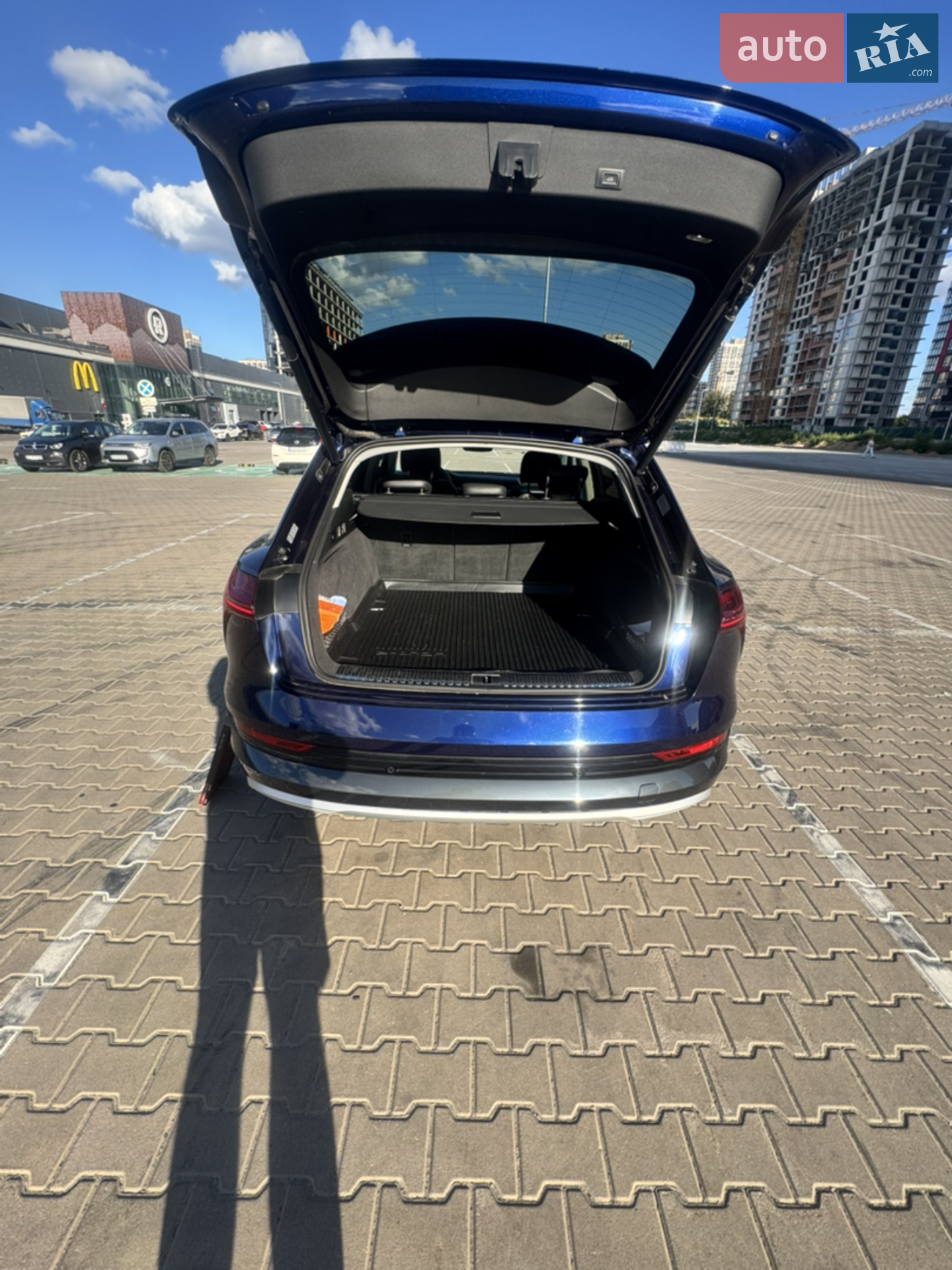 2020 Audi e-tron - мініатюра 13
