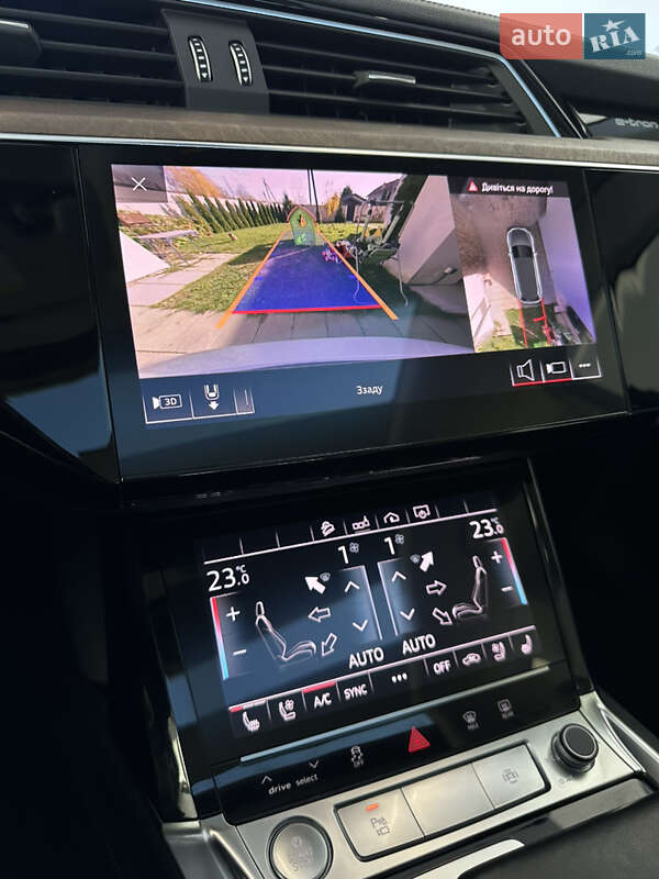 Позашляховик / Кросовер Audi e-tron 2019 в Ужгороді