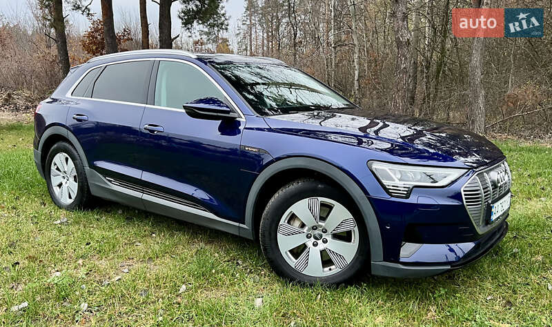 Внедорожник / Кроссовер Audi e-tron 2021 в Киеве фото 5 Внедорожник / Кроссовер Audi e-tron 2021 в Киеве