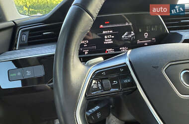Внедорожник / Кроссовер Audi e-tron 2022 в Ровно