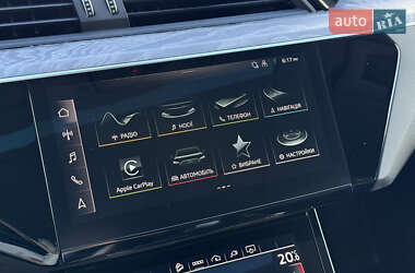 Внедорожник / Кроссовер Audi e-tron 2022 в Ровно