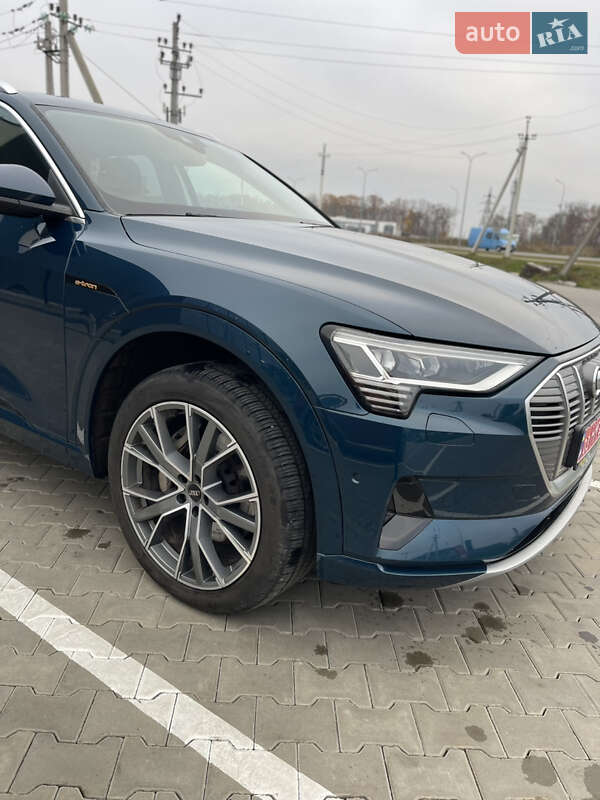 Позашляховик / Кросовер Audi e-tron 2020 в Луцьку