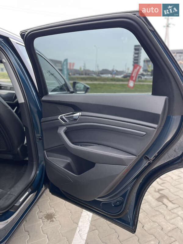 Позашляховик / Кросовер Audi e-tron 2020 в Луцьку