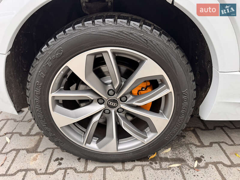 Позашляховик / Кросовер Audi e-tron 2023 в Хмельницькому фото 48 Позашляховик / Кросовер Audi e-tron 2023 в Хмельницькому