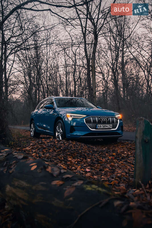Позашляховик / Кросовер Audi e-tron 2019 в Києві