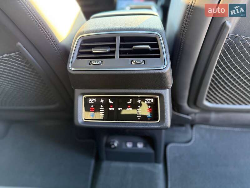 Позашляховик / Кросовер Audi e-tron 2020 в Коломиї