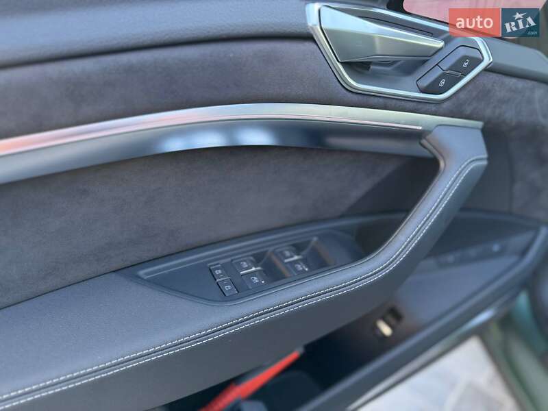 Позашляховик / Кросовер Audi e-tron 2020 в Коломиї