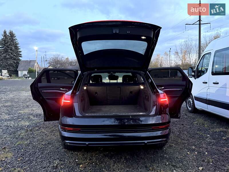 Позашляховик / Кросовер Audi e-tron 2022 в Ковелі