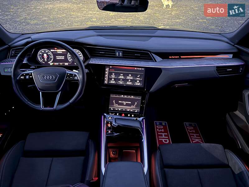 Позашляховик / Кросовер Audi e-tron 2022 в Ковелі