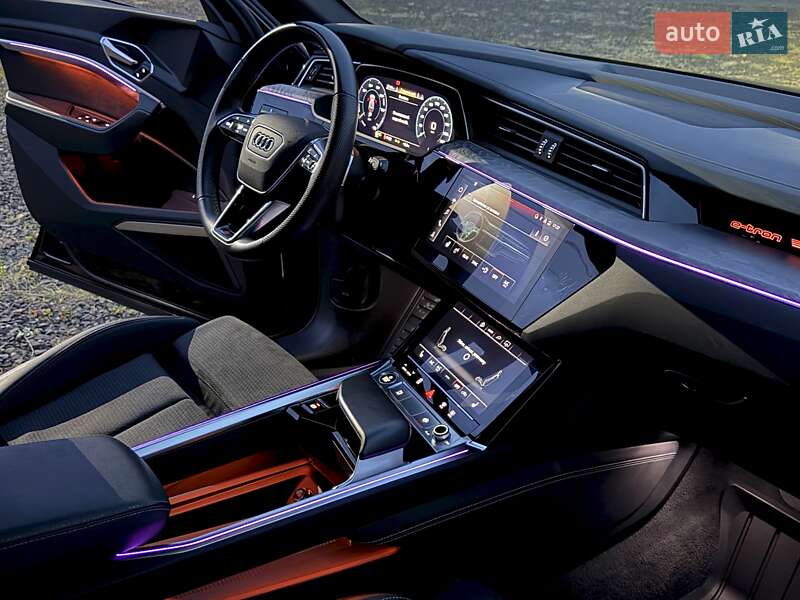 Позашляховик / Кросовер Audi e-tron 2022 в Ковелі