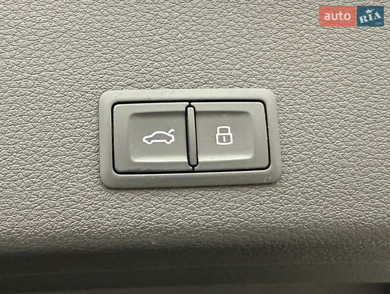 Позашляховик / Кросовер Audi e-tron 2021 в Києві фото 48 Позашляховик / Кросовер Audi e-tron 2021 в Києві