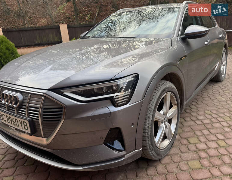 Позашляховик / Кросовер Audi e-tron 2019 в Львові
