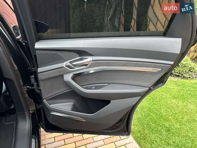 Внедорожник / Кроссовер Audi e-tron 2021 в Киеве фото 79 Внедорожник / Кроссовер Audi e-tron 2021 в Киеве