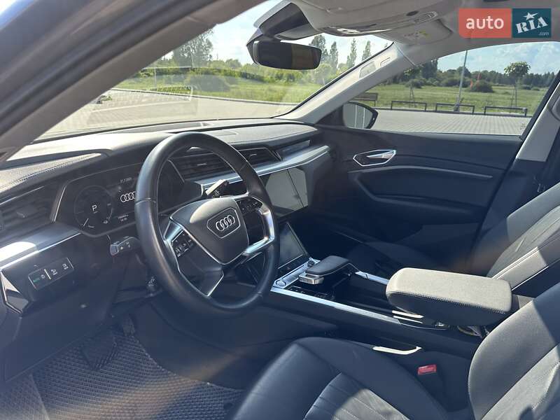 Внедорожник / Кроссовер Audi e-tron 2019 в Ковеле