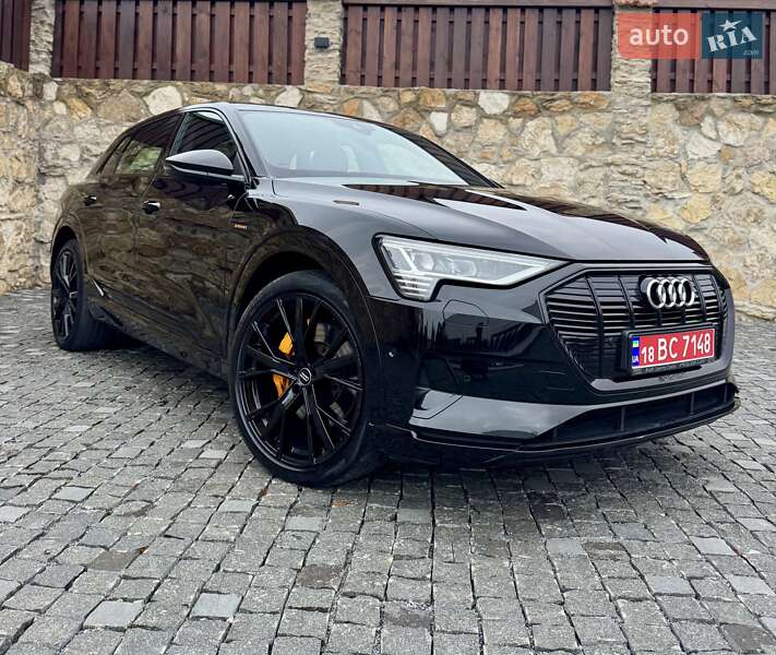 Позашляховик / Кросовер Audi e-tron 2019 в Рівному