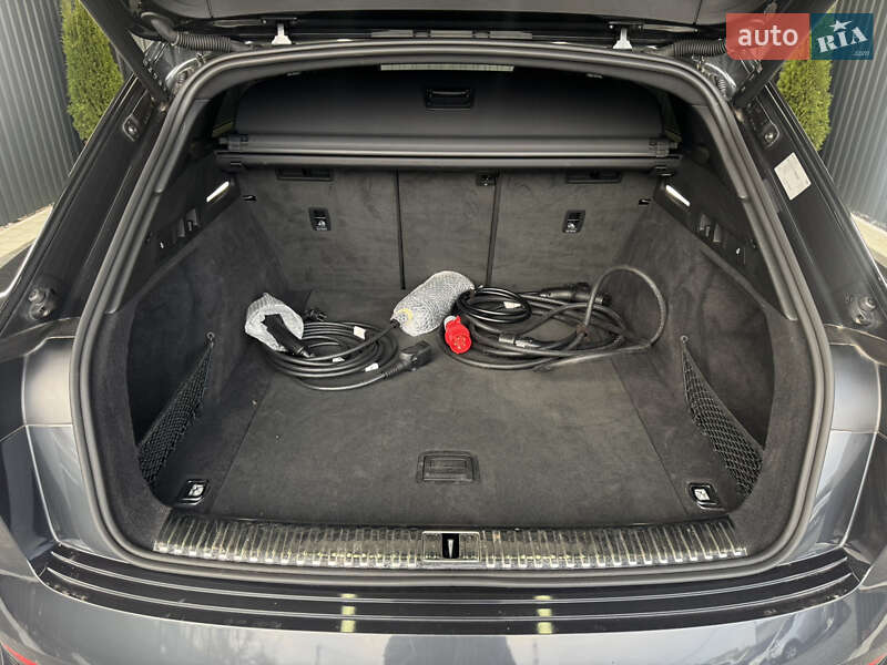Внедорожник / Кроссовер Audi e-tron 2022 в Мукачево