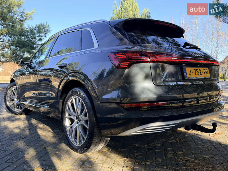 Внедорожник / Кроссовер Audi e-tron 2020 в Дрогобыче