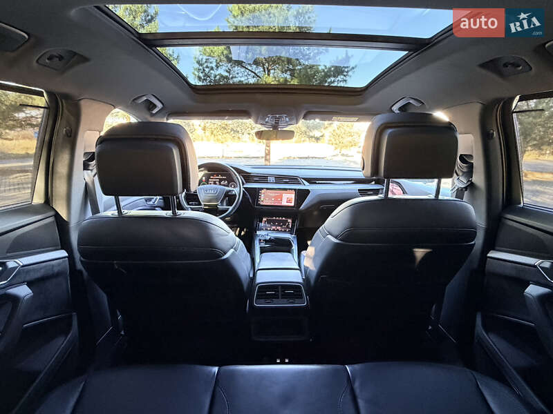 Внедорожник / Кроссовер Audi e-tron 2020 в Дрогобыче