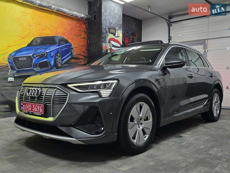 Позашляховик / Кросовер Audi e-tron 2020 в Луцьку