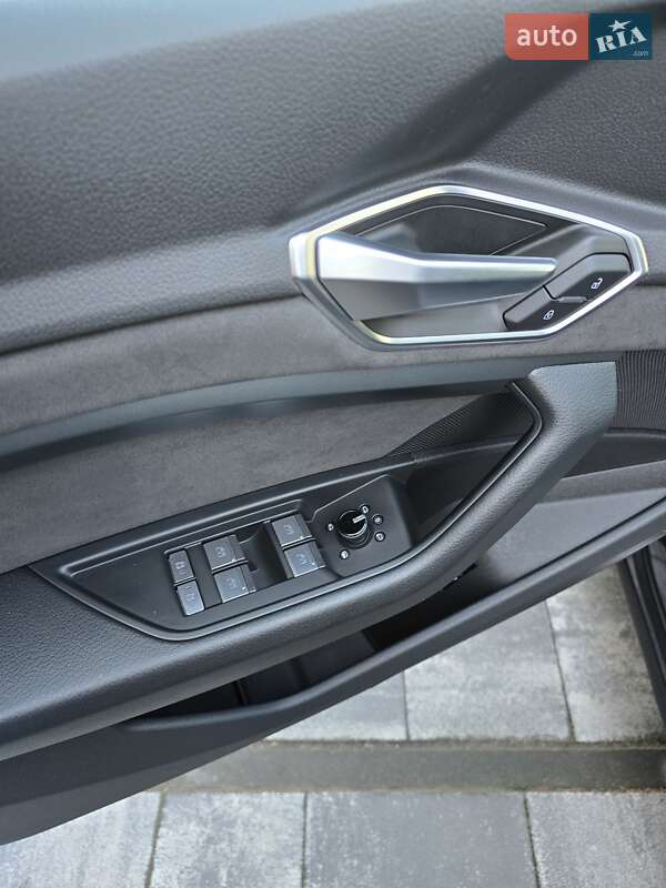 Позашляховик / Кросовер Audi e-tron 2020 в Луцьку