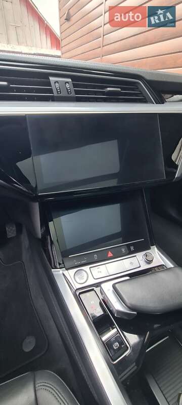 Позашляховик / Кросовер Audi e-tron 2019 в Рівному