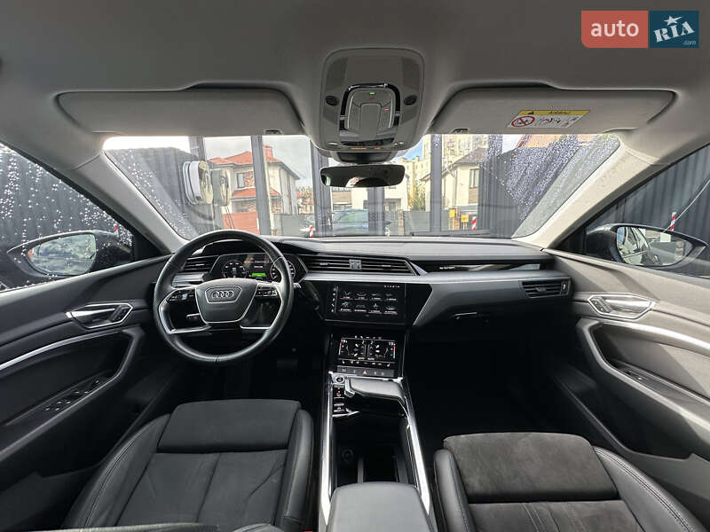 Внедорожник / Кроссовер Audi e-tron 2022 в Киеве фото 19 Внедорожник / Кроссовер Audi e-tron 2022 в Киеве