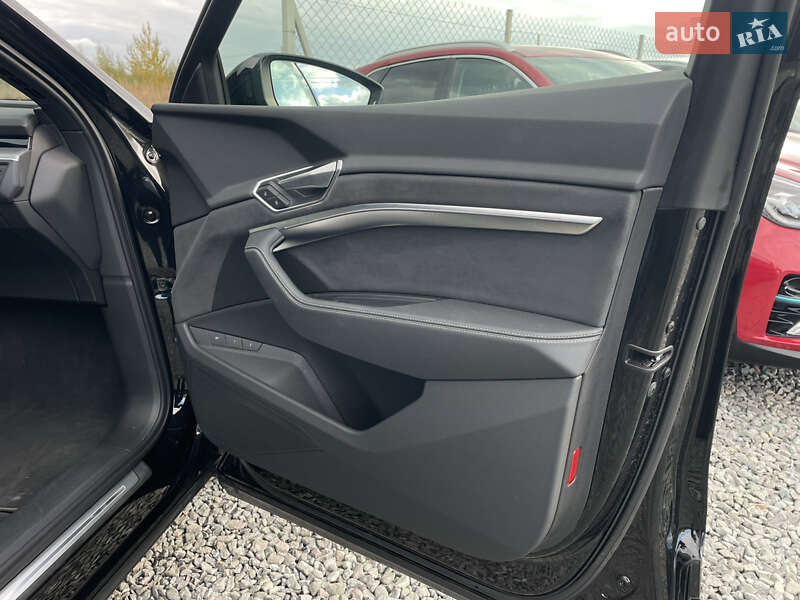 Внедорожник / Кроссовер Audi e-tron 2021 в Львове