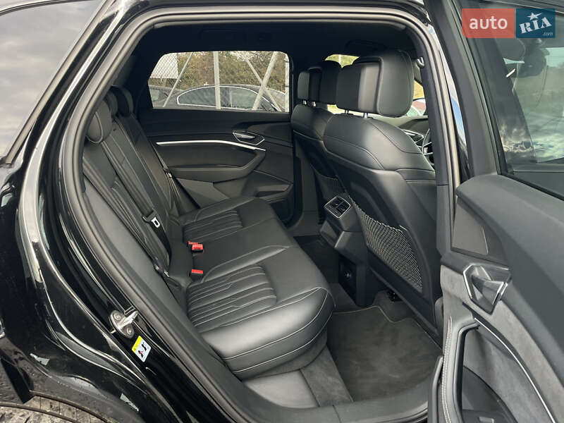 Внедорожник / Кроссовер Audi e-tron 2021 в Львове