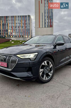 Позашляховик / Кросовер Audi e-tron 2020 в Дніпрі