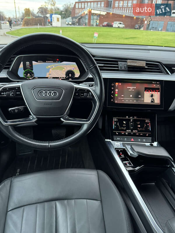 Внедорожник / Кроссовер Audi e-tron 2020 в Днепре