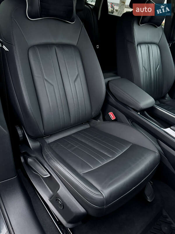 Внедорожник / Кроссовер Audi e-tron 2020 в Днепре